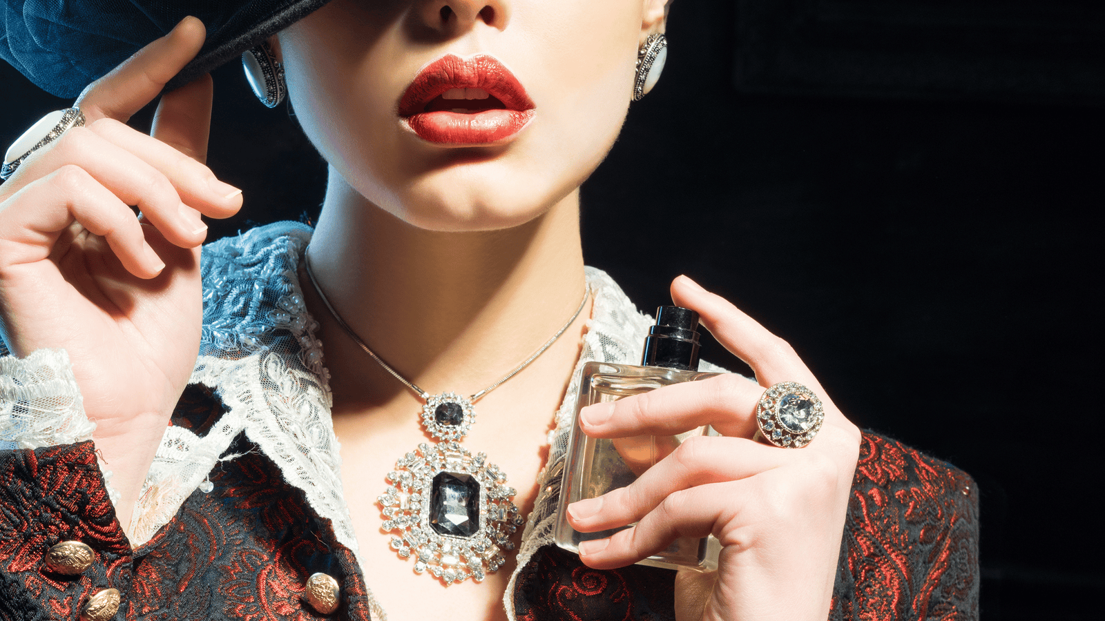 Unveiling the Allure of Niche Perfumes: Scents That Define Individuality